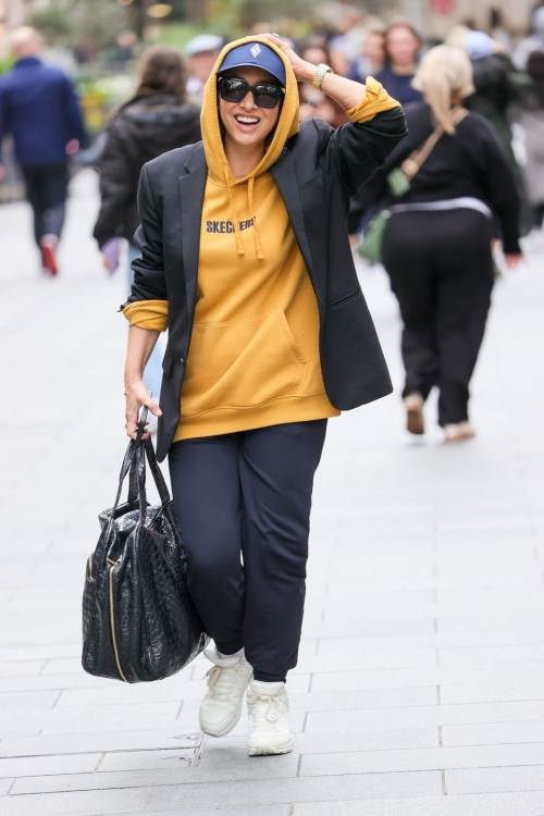 Myleene Klass Leaves Smooth Radio in London 5