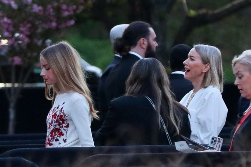 Naomi Watts Arrives at Dior Fashion Show in New York 6