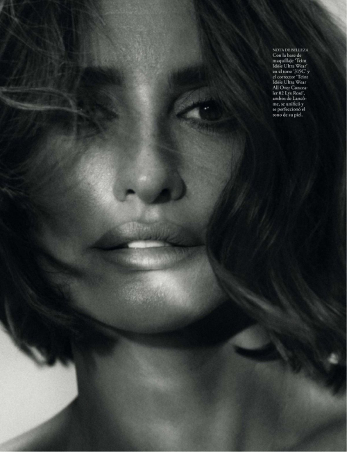 Penelope Cruz Featured in Elle Spain April 2024 13