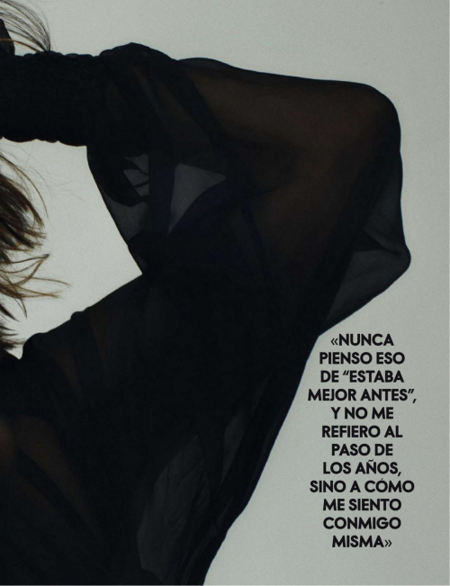 Penelope Cruz Featured in Elle Spain April 2024 5