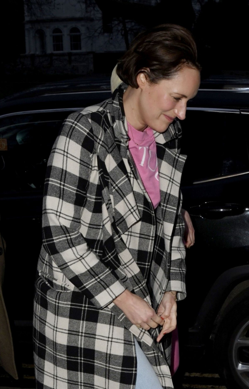 Phoebe Waller-Bridge Arrives at Gala Night of 39 Steps Play in Richmond Theatre in London