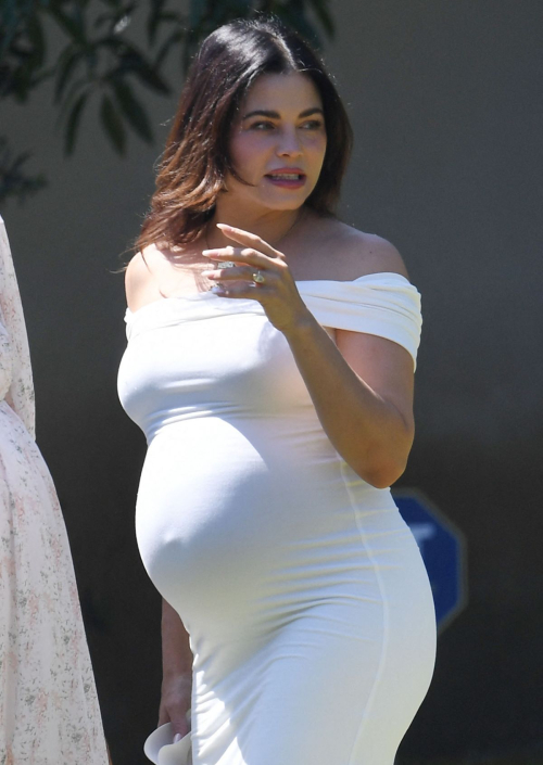 Pregnant Jenna Dewan Arrives at Baby Shower in Los Feliz 4