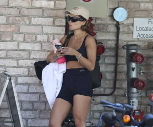 Rita Ora Heading to Yoga Class in Sydney 5