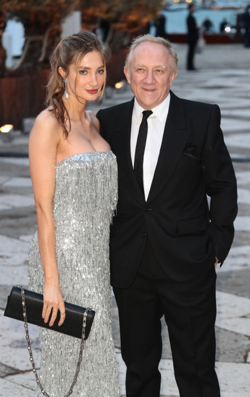 Salma Hayek Mathilde Pinault and François-Henri Pinault Out in Venice 1