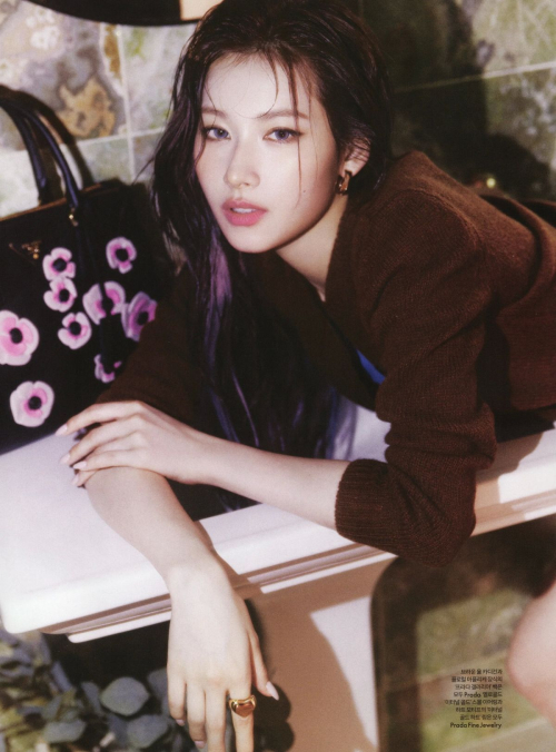 Sana for Elle Korea May 2024 4