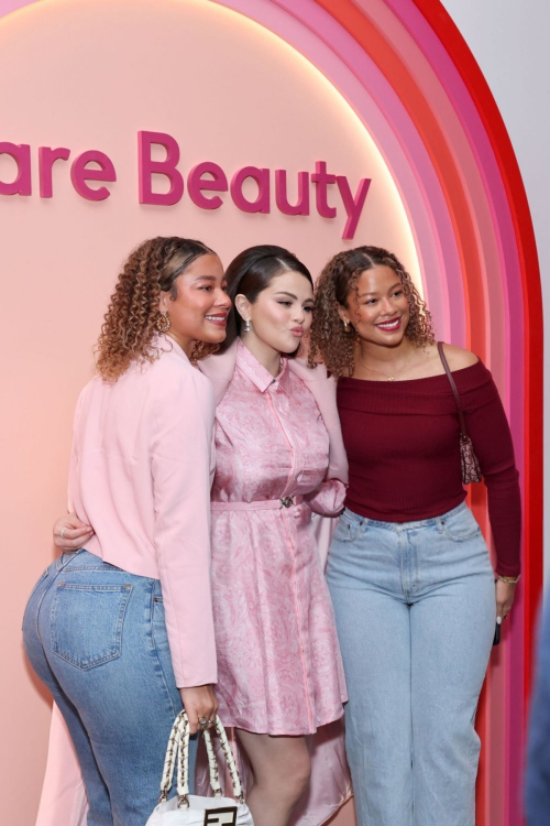 Selena Gomez Celebrates Launch of Rare Beauty’s Soft Pinch Luminous Powder Blush Collection in New York 1