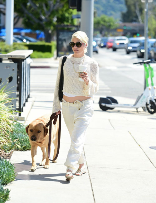 Selma Blair Grabs Coffee with Her Dog in Los Angeles 3