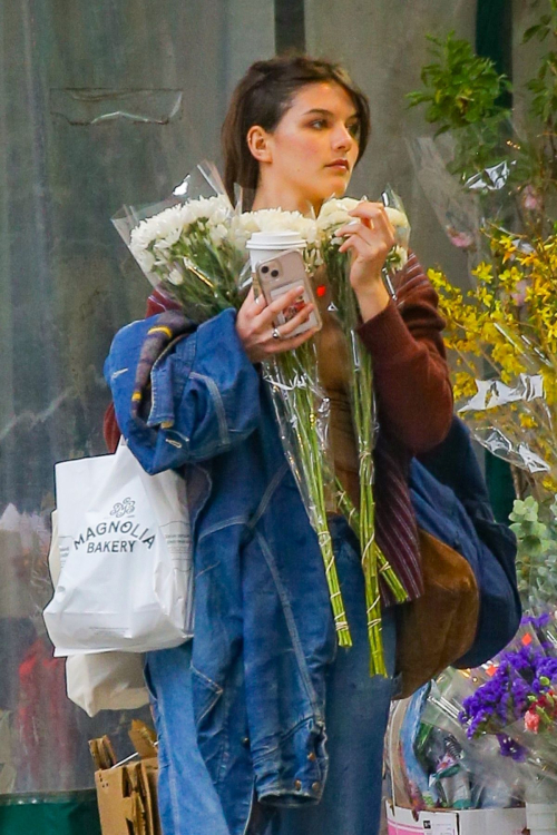 Suri Cruise Shops for Flowers on Her 18th Birthday 2