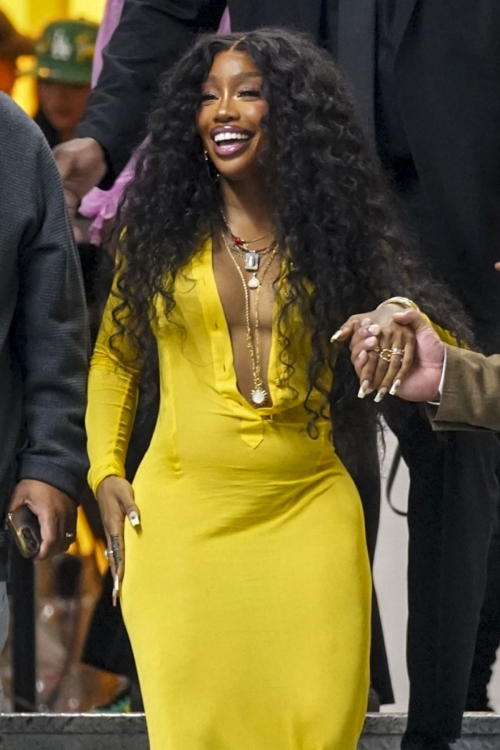 SZA Departs from iHeartRadio Music Awards in Hollywood 6