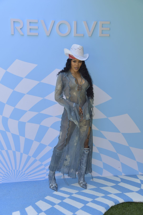 Teyana Taylor Shines at Revolve Festival during Coachella 3