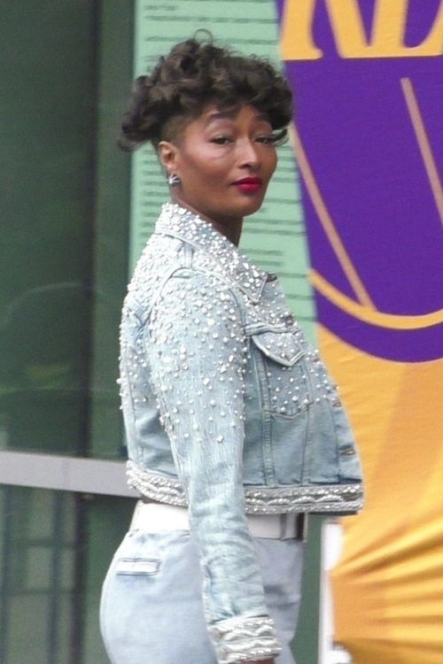 Toccara Jones Arrives at Lakers Game in Los Angeles 5