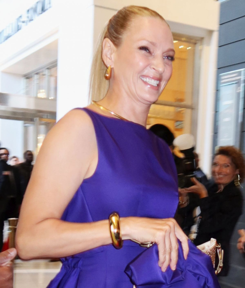 Uma Thurman at Columbus Circle Mall in New York 4