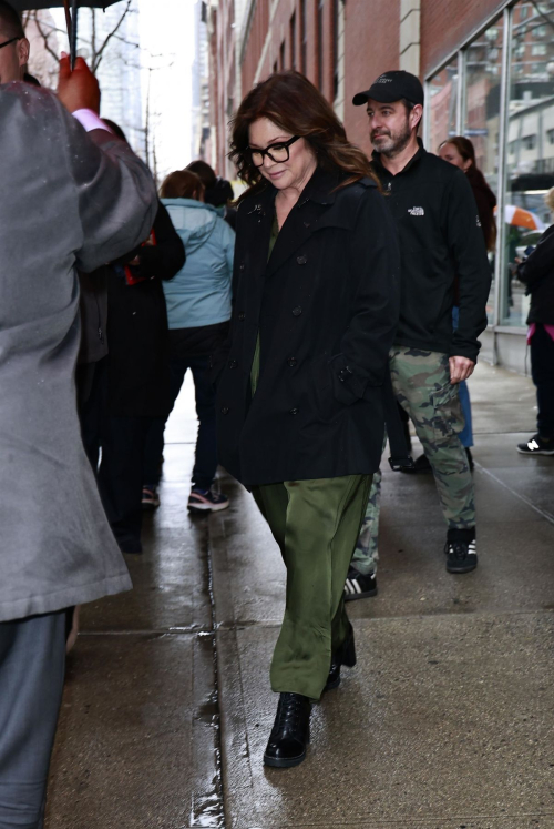 Valerie Bertinelli Leaves Drew Barrymore Show in New York 4