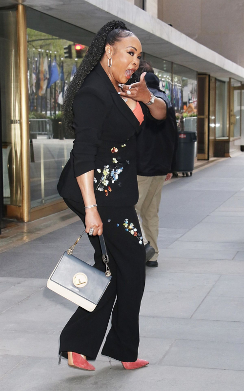 Vivica A. Fox Arrives at Today Show in New York 6