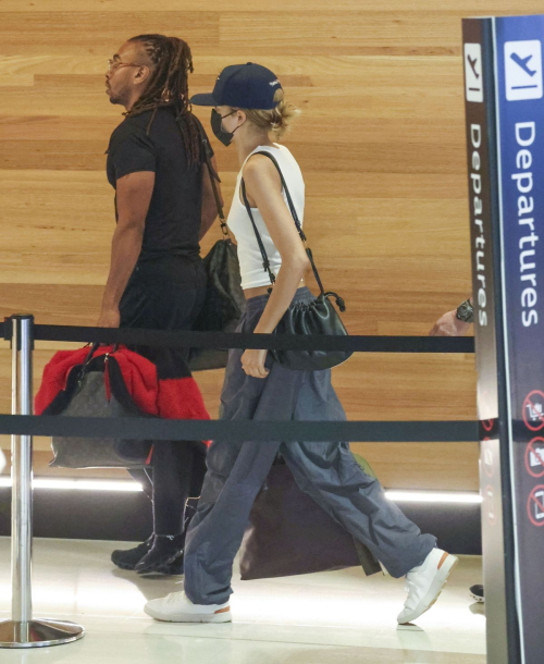 Zendaya Arrives at Sydney Airport 6