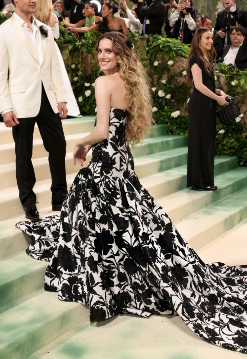 Allison Williams at Met Gala Celebrating Sleeping Beauties in New York 3