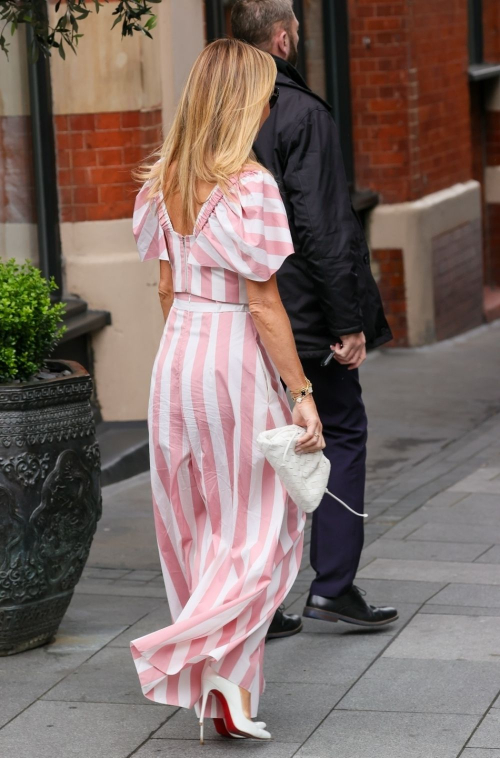 Amanda Holden Leaves Heart Breakfast Studios London 6