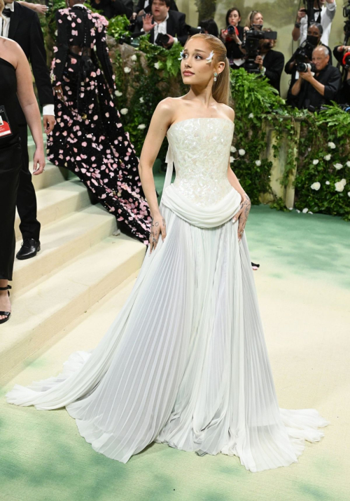 Ariana Grande at Met Gala Celebrating Sleeping Beauties in New York 4