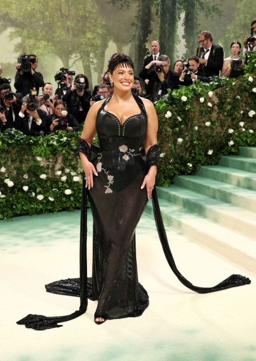 Ashley Graham at Met Gala Celebrating Sleeping Beauties in New York 5