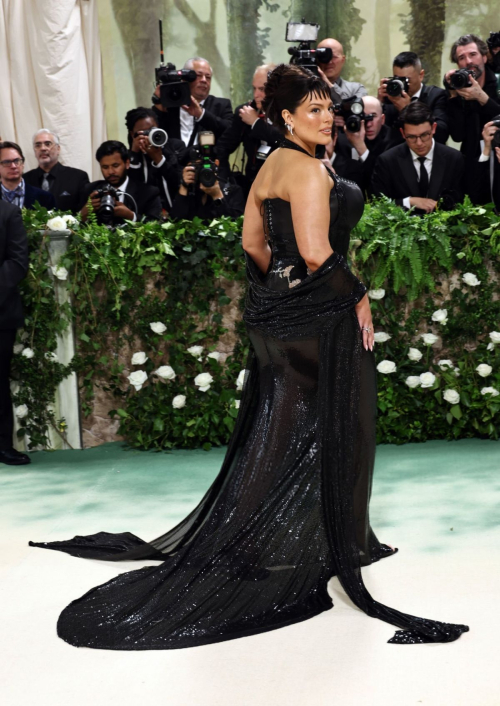 Ashley Graham at Met Gala Celebrating Sleeping Beauties in New York 6