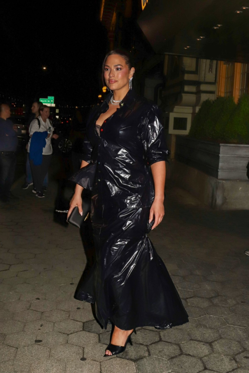 Ashley Graham Leaves King’s Trust Event at Casa Cipriani 4