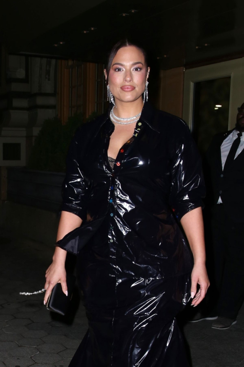 Ashley Graham Leaves King’s Trust Event at Casa Cipriani 5