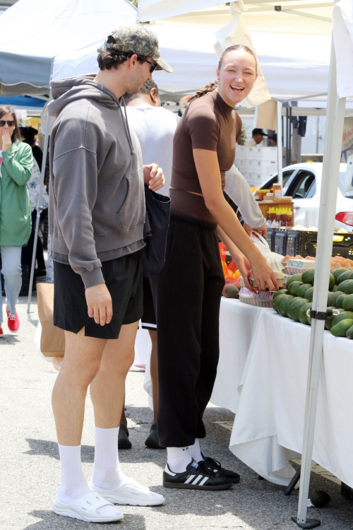 Ava Michelle Out Shopping with Boyfriend at Farmers Market in Los Angeles 2