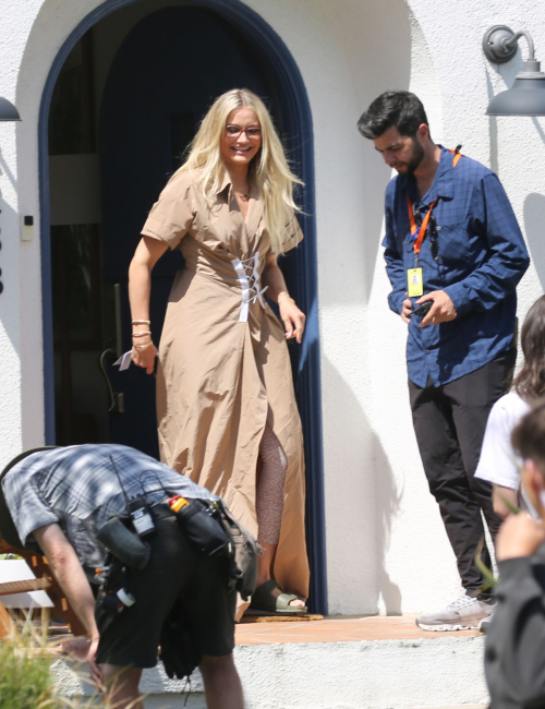 Cameron Diaz on Set of Apple’s Outcome in Los Angeles 5