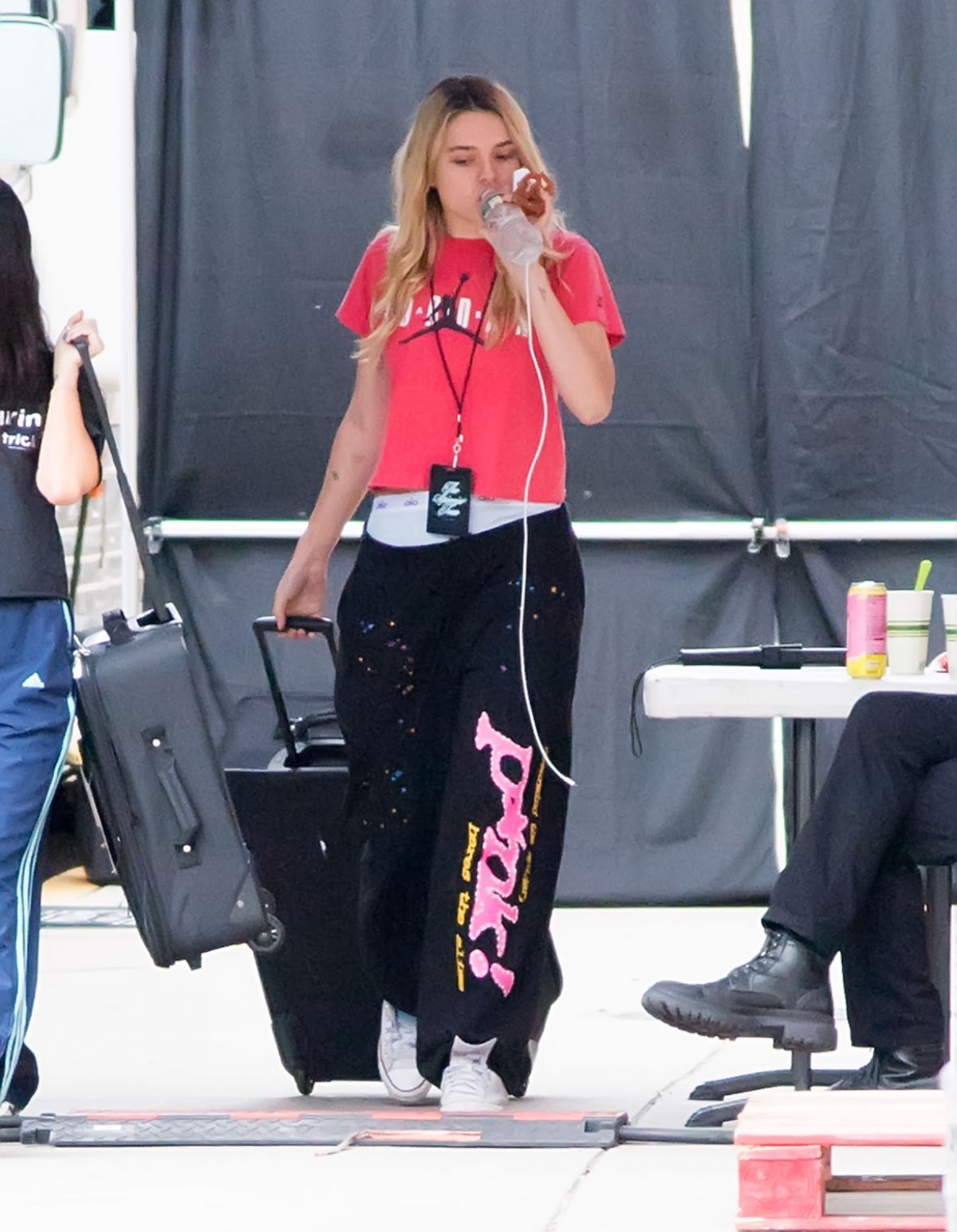 Charlotte Lawrence Arrives at Concert The Spinnin Tour in Philadelphia