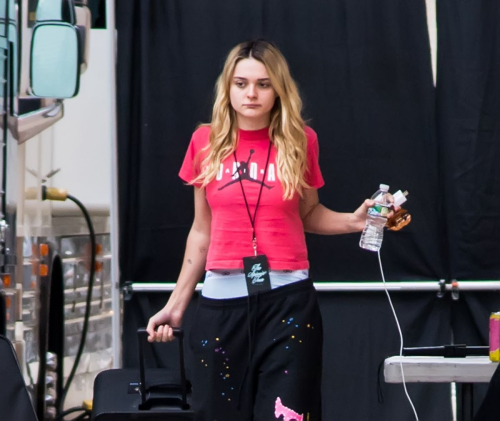 Charlotte Lawrence Arrives at Concert The Spinnin Tour in Philadelphia 3