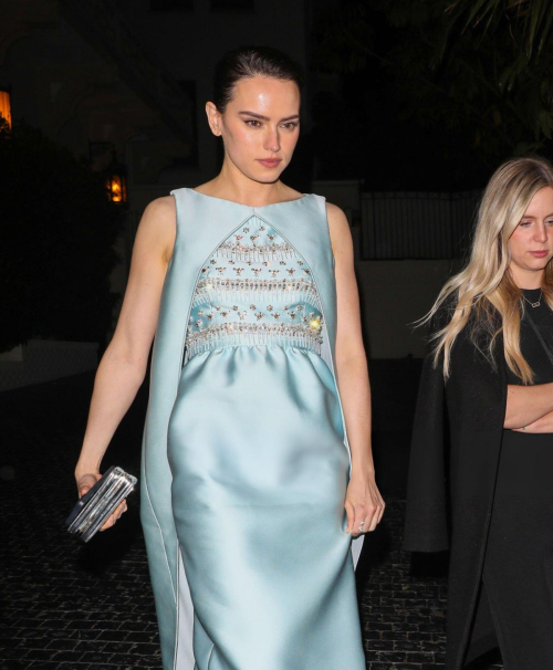 Daisy Ridley Leaves Chateau Marmont in Los Angeles 1