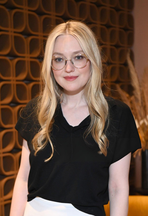 Dakota Fanning at Sag-aftra Foundation Conversations Presents Ripley in Los Angeles 3