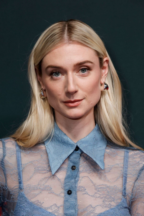 Elizabeth Debicki at The Crown Photocall at FYSEE in Los Angeles 6