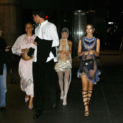 Emily Ratajkowski Arrives at Met Gala Afterparty in New York 4