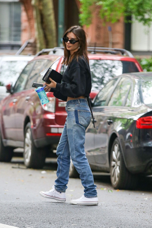 Emily Ratajkowski Out and About in New York