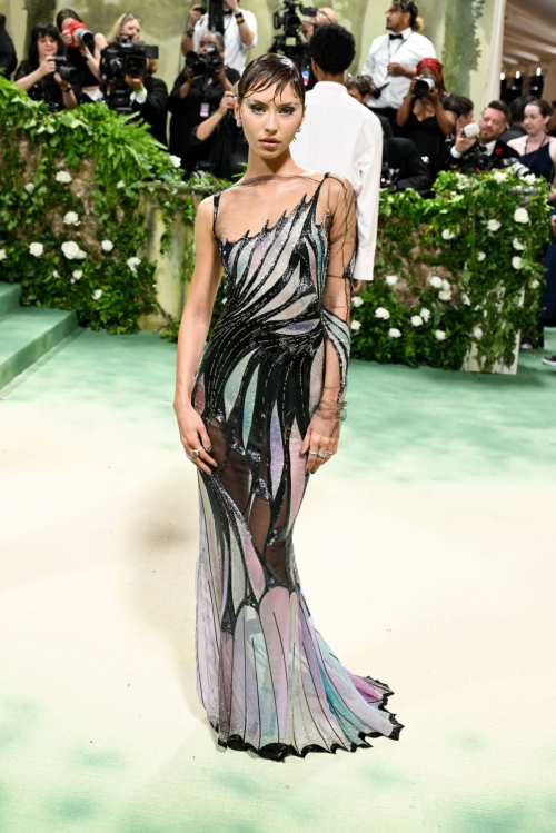 Iris Law at Met Gala Celebrating Sleeping Beauties Reawakening Fashion New York 3