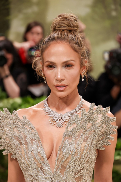 Jennifer Lopez at Met Gala Celebrating Sleeping Beauties in New York 12