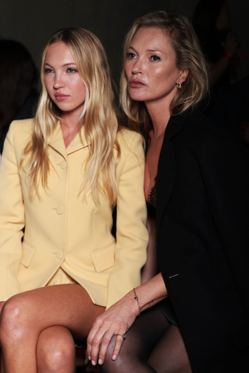 Kate and Lila Grace Moss at Gucci Cruise 2025 Fashion Show Tate Modern London 2