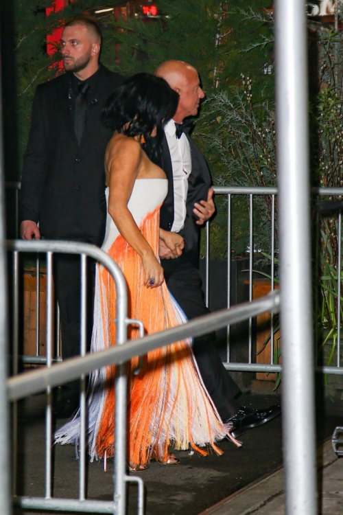 Lauren Sanchez Arrives at Met Gala Afterparty in New York 5