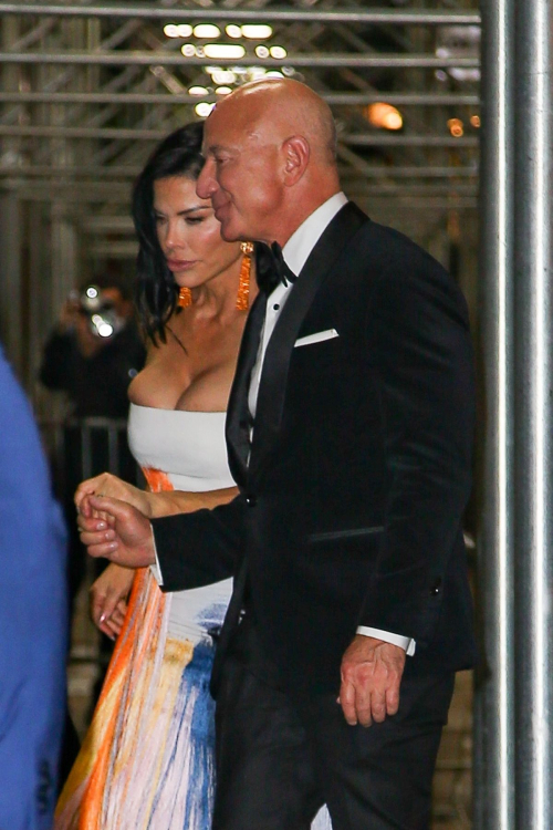 Lauren Sanchez Arrives at Met Gala Afterparty in New York 6