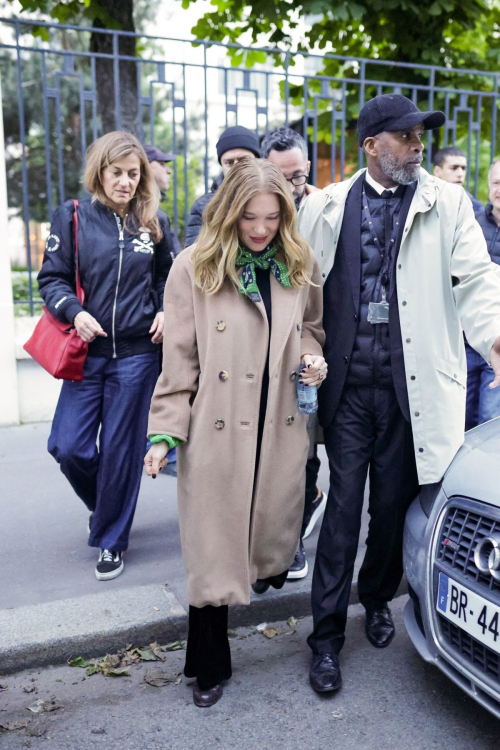 Lea Seydoux Leaves Cavous TV Show in Paris 2