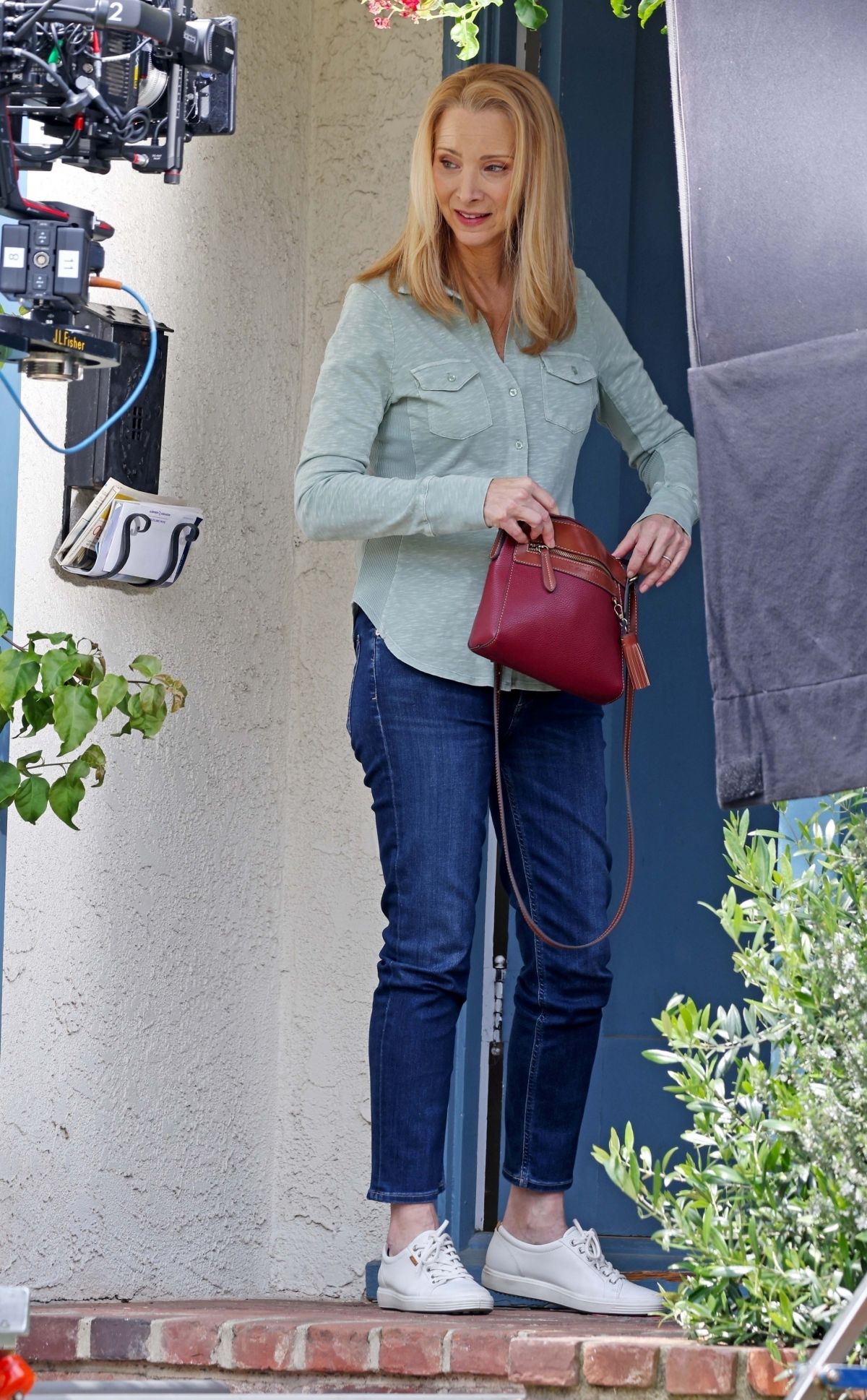 Lisa Kudrow on Set of No Good Deed in Hancock Park Los Angeles