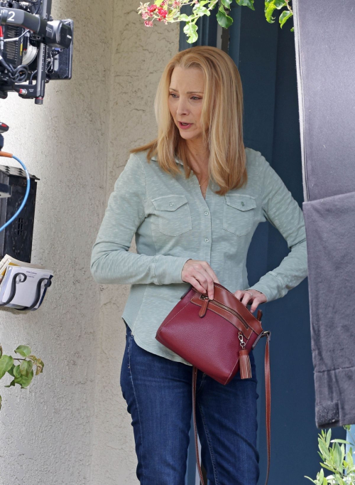 Lisa Kudrow on Set of No Good Deed in Hancock Park Los Angeles 4