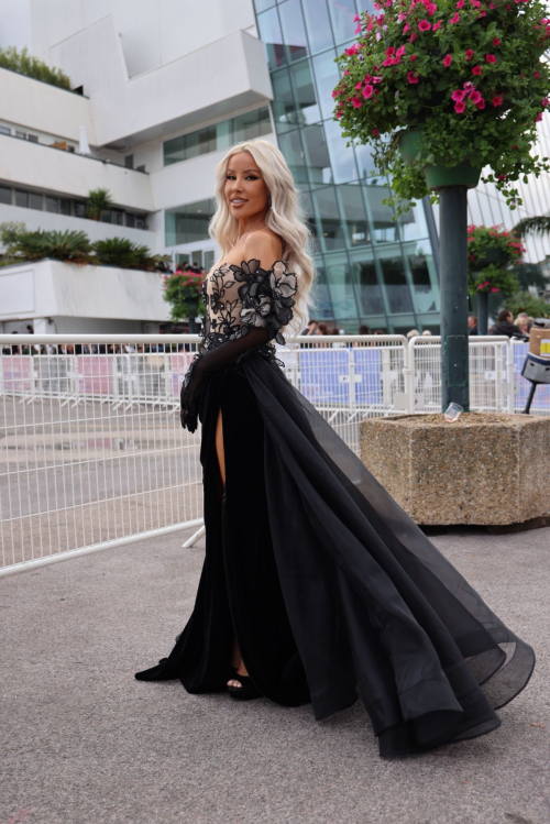 Lisa Opie Arrives at Cannes Film Festival 5