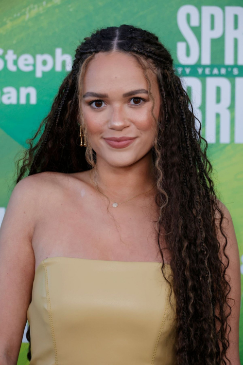 Madison Pettis at City Year Los Angeles Spring Break Event in Inglewood 4