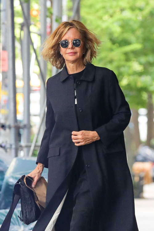 Meg Ryan Leaves Carlyle Hotel After Met Gala Fitting in New York 3