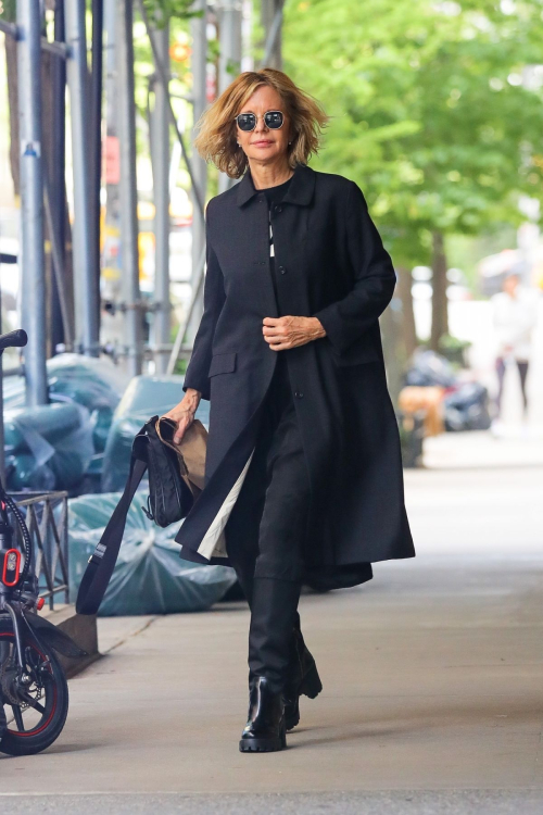 Meg Ryan Leaves Carlyle Hotel After Met Gala Fitting in New York 5