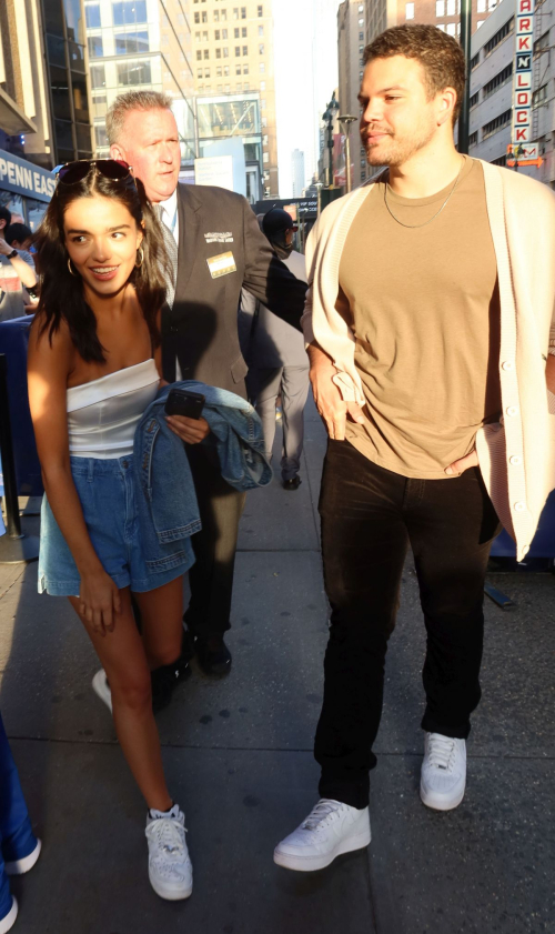 Rachel Zegler Arrives at Eastern Conference Semifinals Game 2 at Madison Square Garden 3