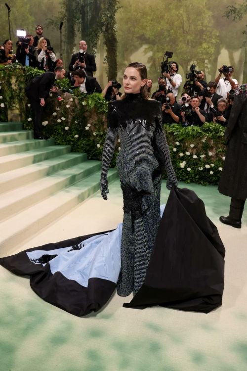 Rebecca Ferguson at Met Gala Celebrating Sleeping Beauties in New York 6