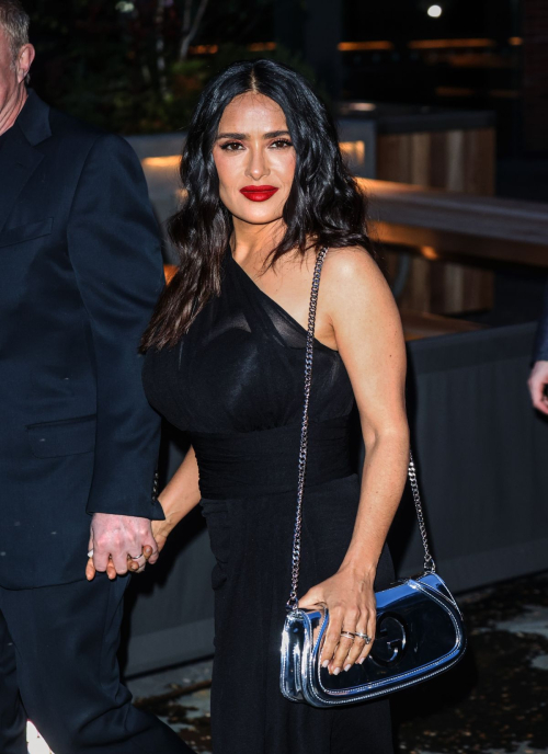 Salma Hayek at Gucci Cruise 2025 Fashion Show at Tate Modern in London 5